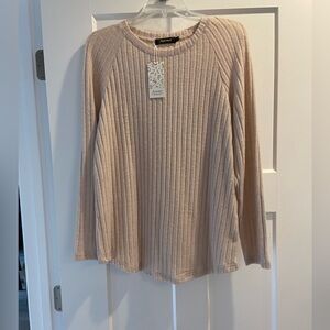 Ribbed Lightweight Crewneck Sweater in Light Pink